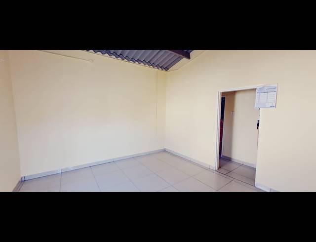 2 BEDROOM FREESTANDING FOR SALE IN EDENDALE N
